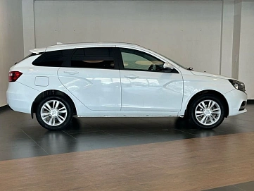 Lada (ВАЗ) Vesta, 2019г, передний привод, механика