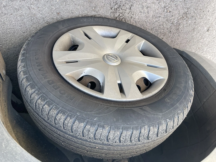 Nissan Tiida, 2010г., передний привод, автомат