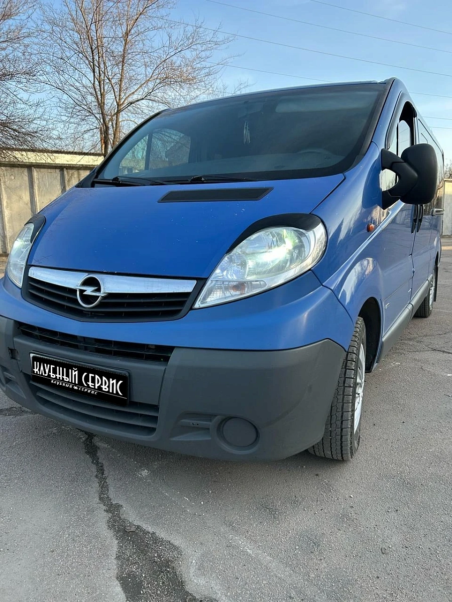 Opel Vivaro, 2009г., передний привод, механика