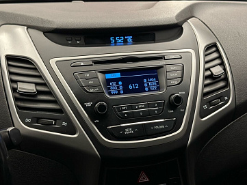 Hyundai Elantra, 2015г, передний привод, автомат