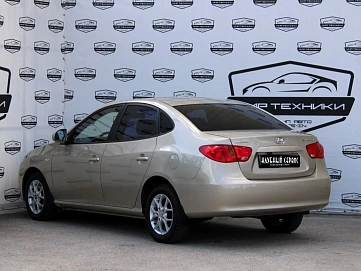 Hyundai Elantra, 2008г, передний привод, автомат