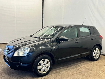Nissan Qashqai, 2009г, передний привод, механика