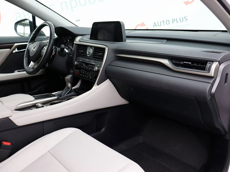 Lexus RX, 2021г., полный привод, автомат