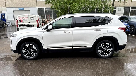 Hyundai Santa Fe, 2019г, полный привод, автомат