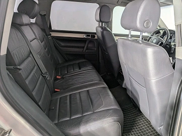 Volkswagen Touareg, 2009г, полный привод, автомат