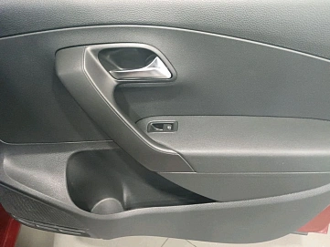 Volkswagen Polo, 2018г., передний привод, механика