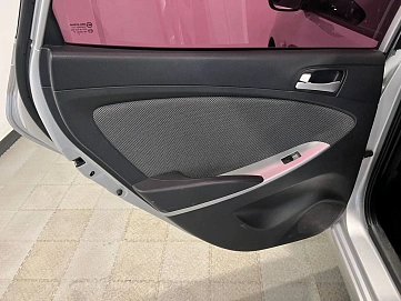 Hyundai Solaris, 2012г, передний привод, автомат