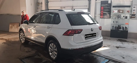 Volkswagen Tiguan, 2020г, передний привод, робот