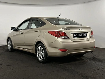 Hyundai Solaris, 2012г, передний привод, автомат