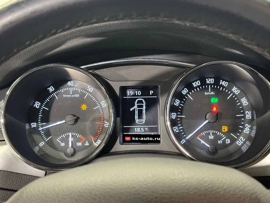 Skoda Superb, 2013г., передний привод, робот