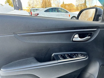 Kia Rio, 2017г, передний привод, механика