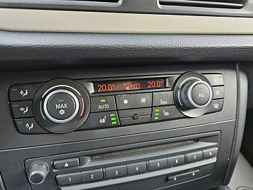 BMW X1, 2010г, полный привод, автомат