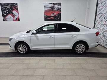 Skoda Rapid, 2021г, передний привод, автомат