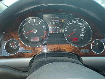 Audi A8, 2008г, передний привод, вариатор