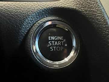 Toyota Camry, 2017г, передний привод, автомат