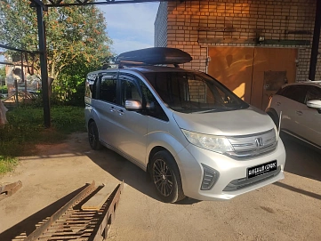 Honda Stepwgn, 2015г, передний привод, вариатор