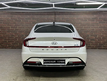 Hyundai Sonata, 2021г, передний привод, автомат
