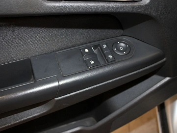 Opel Astra, 2011г, передний привод, механика