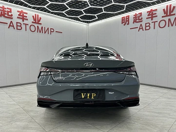 Hyundai Elantra, 2022г, передний привод, вариатор