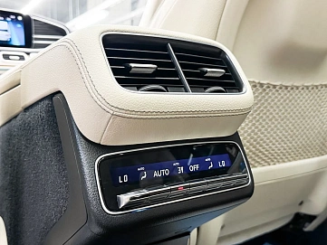 Mercedes-Benz GLS, 2023г, полный привод, автомат