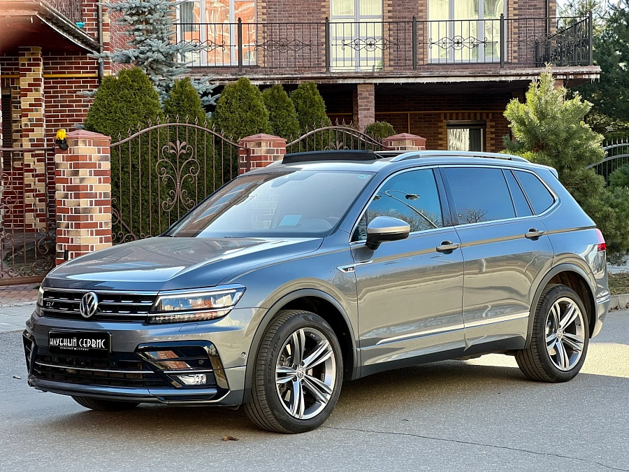 Volkswagen Tiguan, 2019г., полный привод, робот