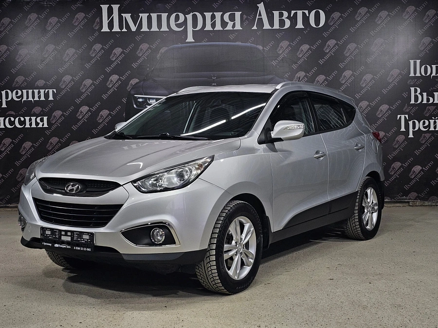 Hyundai ix35, 2012г., передний привод, автомат
