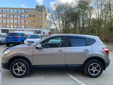 Nissan Qashqai, 2012г, передний привод, механика