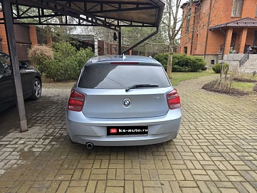 BMW 1 серии, 2012г, задний привод, автомат