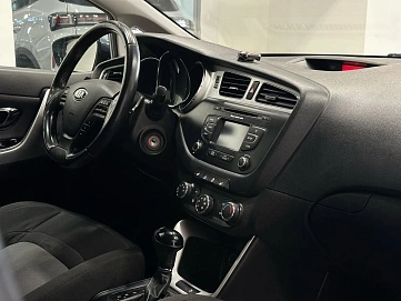 Kia Ceed, 2013г, передний привод, автомат