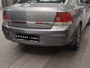 Opel Astra, 2012г, передний привод, механика