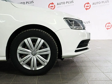 Volkswagen Jetta, 2015г, передний привод, робот