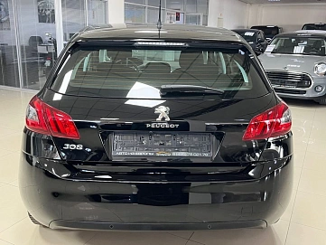 Peugeot 308, 2020г, передний привод, автомат