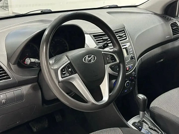 Hyundai Solaris, 2012г, передний привод, автомат