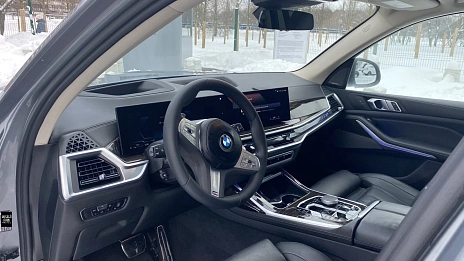 BMW X7, 2023г, полный привод, автомат