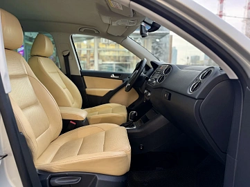Volkswagen Tiguan, 2010г, полный привод, автомат