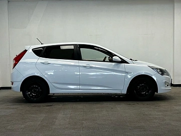 Hyundai Solaris, 2015г, передний привод, автомат