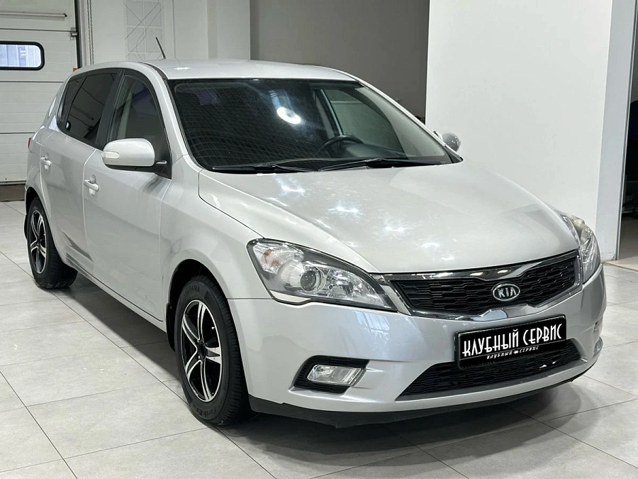 Kia Ceed, 2010г., передний привод, механика
