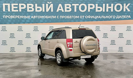 Suzuki , 2010г., передний привод, автомат