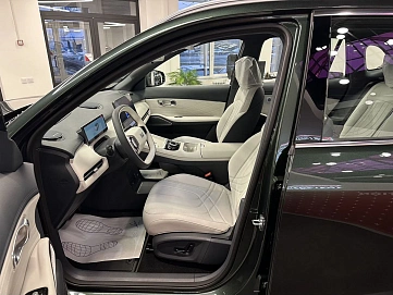 Geely Galaxy Starship 7, 2025г, передний привод, робот