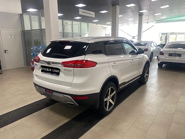 Geely Atlas, 2018г, полный привод, автомат
