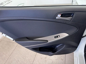 Hyundai Solaris, 2015г, передний привод, механика