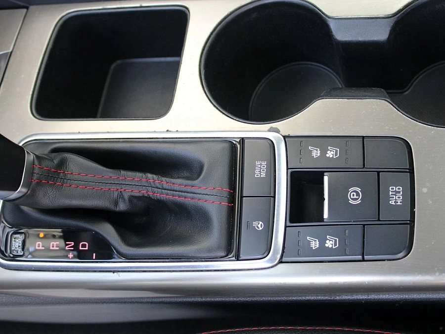 Kia Optima, 2016г., передний привод, автомат