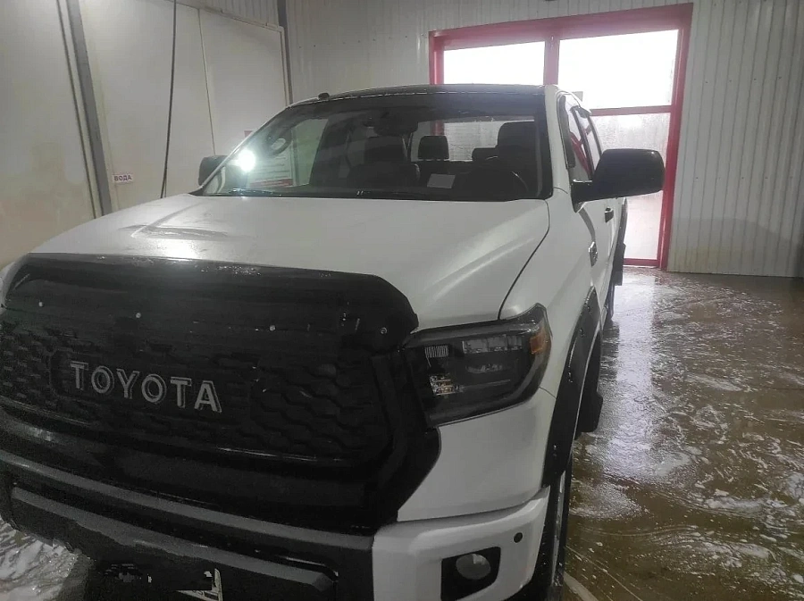 Toyota Tundra, 2016г., полный привод, автомат