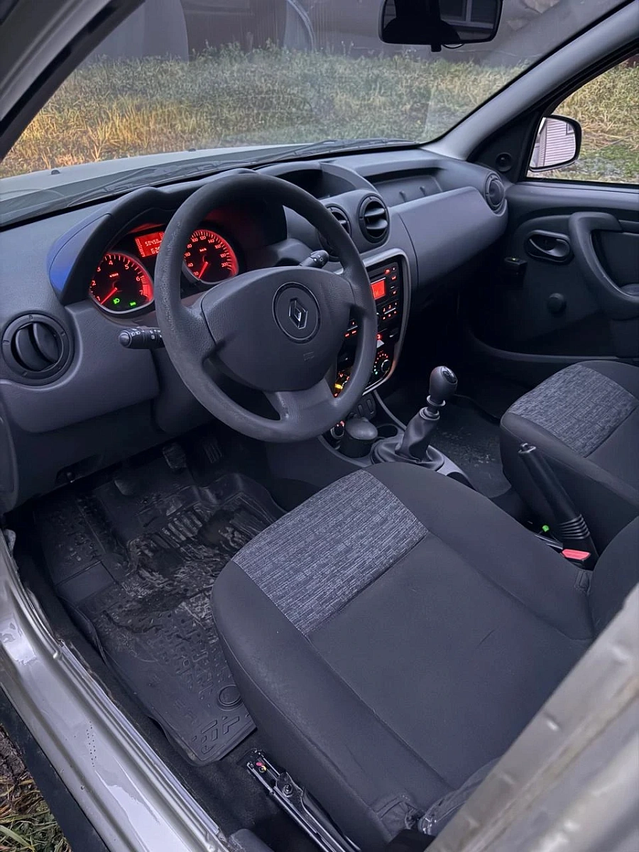 Renault Duster, 2014г., передний привод, механика
