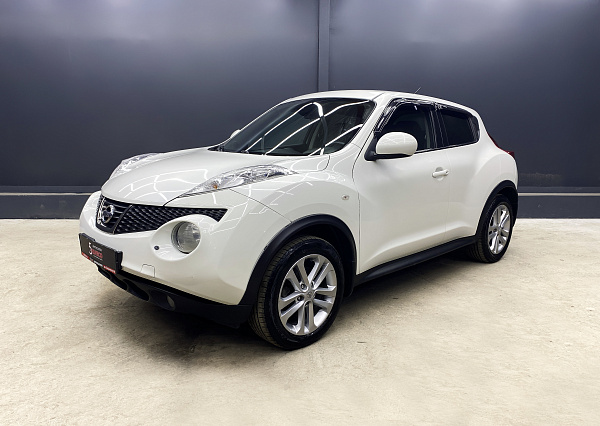 Nissan Juke, 2011г., полный привод, вариатор