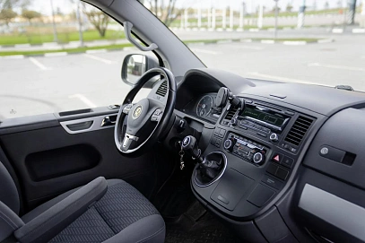 Volkswagen Caravelle, 2013г, полный привод, механика