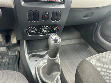 Renault Logan, 2013г., передний привод, механика