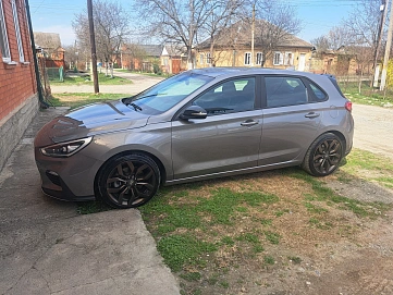 Hyundai Elantra, 2020г, передний привод, робот