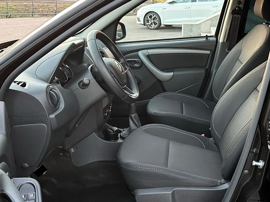 Renault Duster, 2020г., передний привод, механика