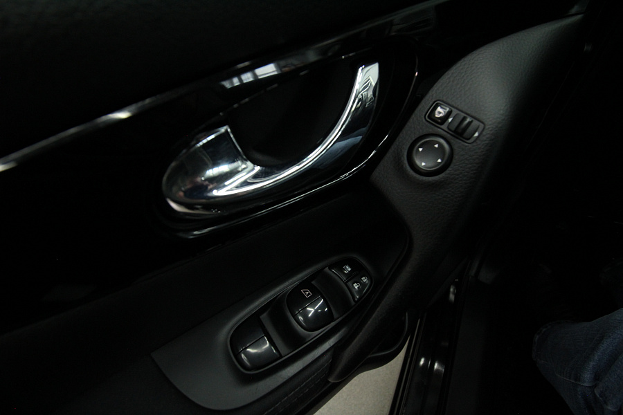 Nissan Qashqai, 2014г., передний привод, вариатор